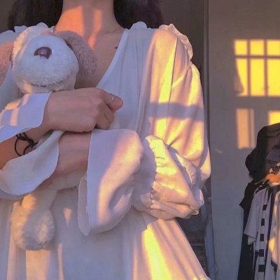 先敬罗衣再敬人破天富贵家财万贯